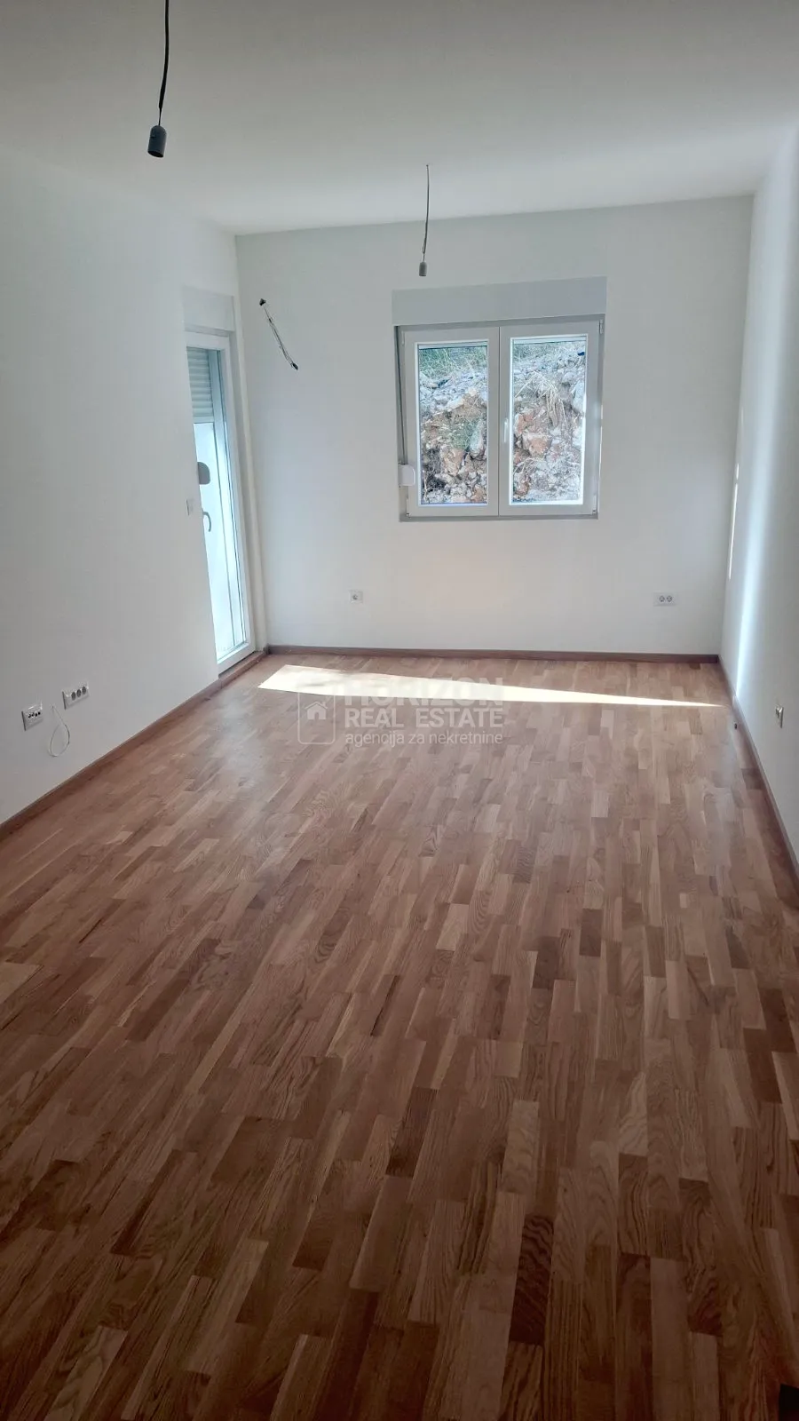 Dvosoban stan, Zagorič, fotografija 3