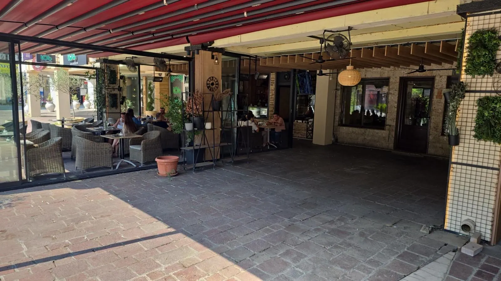 Commercial space, Preko Morače, photo 2